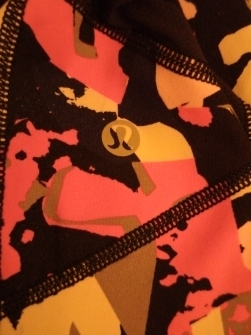Lululemon Abstract Floral Print Cropped Leggings in Pink, Black, White - 4/2 - Picture 5 of 5